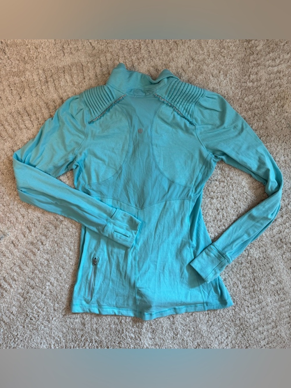 Lululemon Star Runner half-zip pullover in light blue - EUC size M best for 8 - Picture 5 of 9